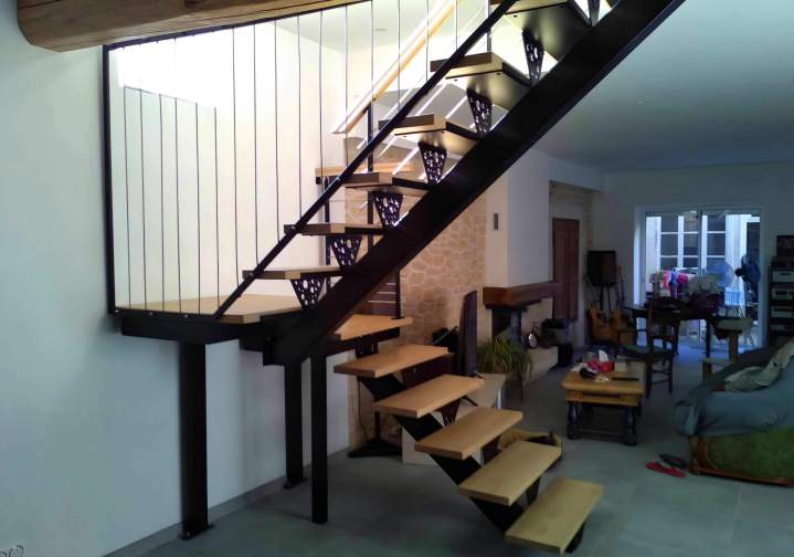 Fabrication d’escaliers métalliques sur mesure à Toulouse